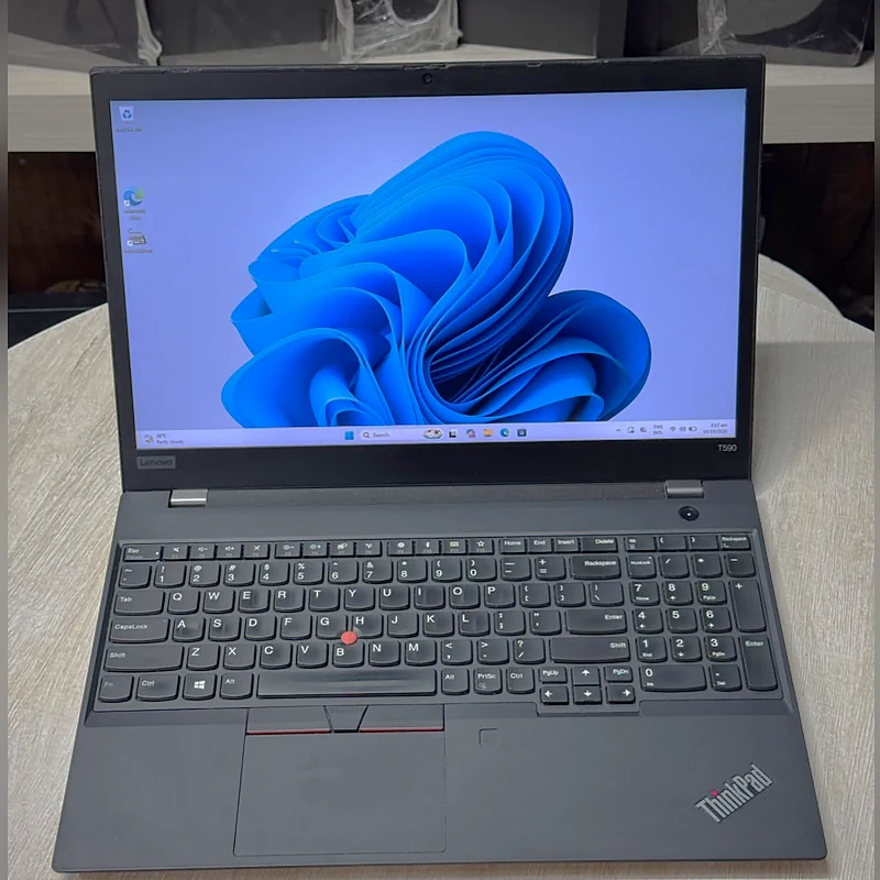 Lenovo ThinkPad T590 Used Lenovo ThinkPad T590 open, front view with numeric keypad