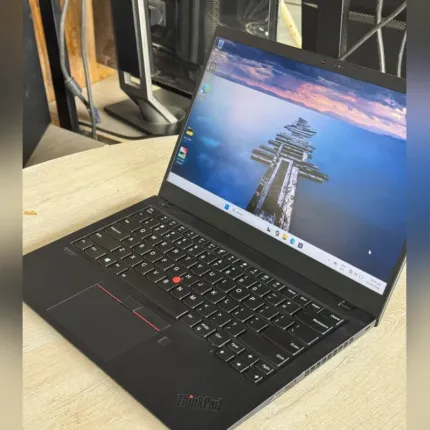 Lenovo ThinkPad X1 Carbon Gen 7 keyboard with TrackPoint and fingerprint reader