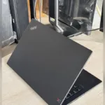 Lenovo ThinkPad X1 Carbon Gen 7 black carbon fibre lid